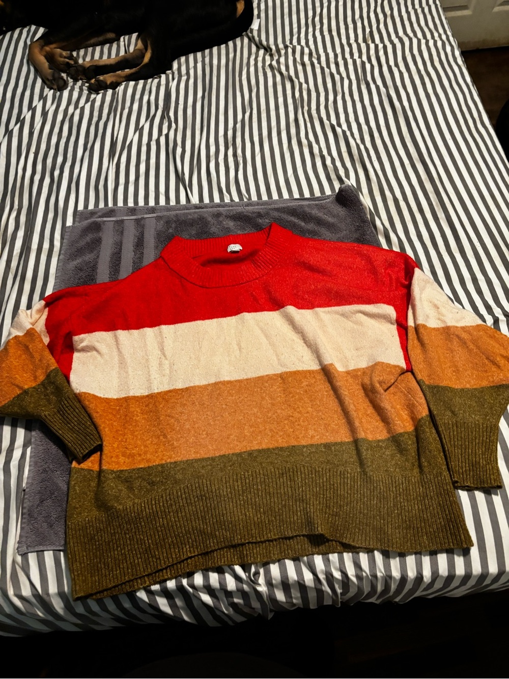 Womens size XXL Striped Crewneck Sweater in Red, Cream, Orange & Olive